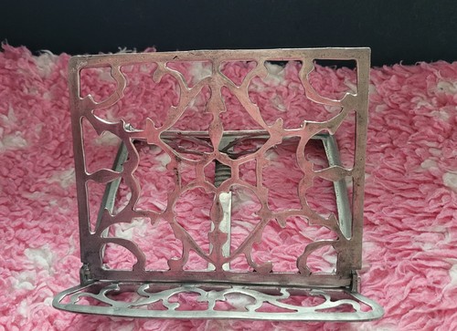 Ancien lutrin etain - en,